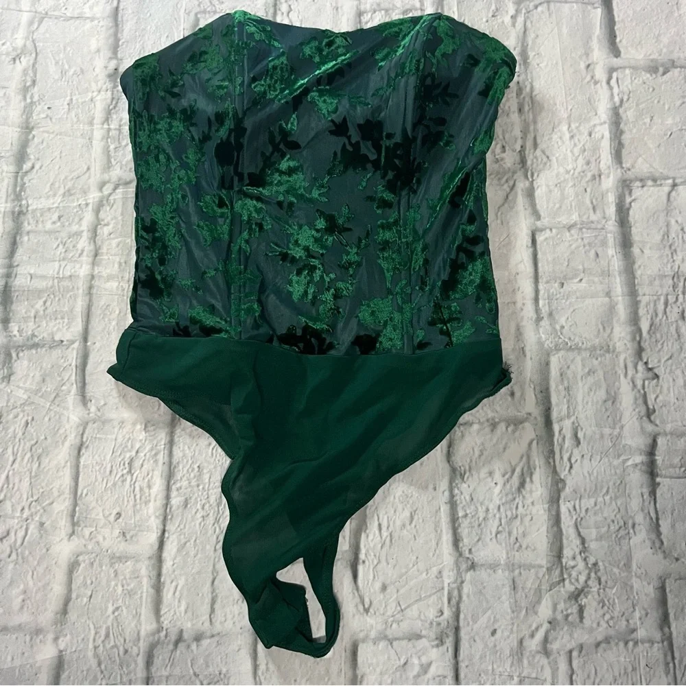 Lulus Iconic Beauty Emerald Green Velvet Floral Strapless Bodysuit - Picture 3 of 10